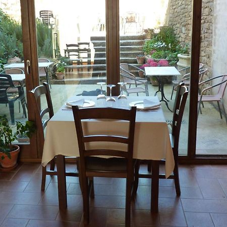 Hostal La Fuente Buera ภายนอก รูปภาพ