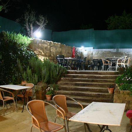 Hostal La Fuente Buera ภายนอก รูปภาพ