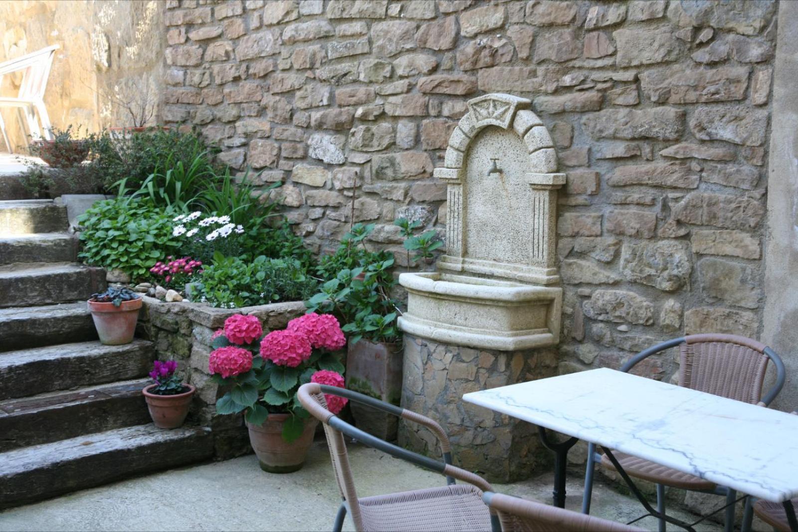 Hostal La Fuente Buera ภายนอก รูปภาพ