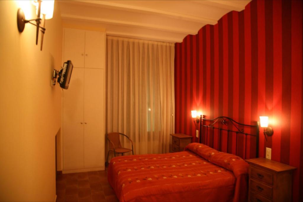 Hostal La Fuente Buera ภายนอก รูปภาพ